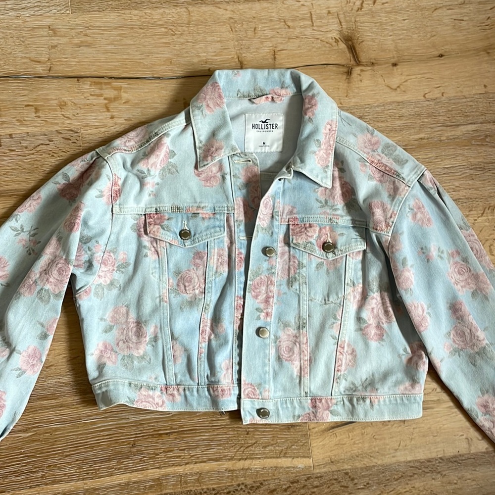 Hollister Floral Balloon-Sleeve Crop Denim Jacket Women Size Medium-New w/o tag